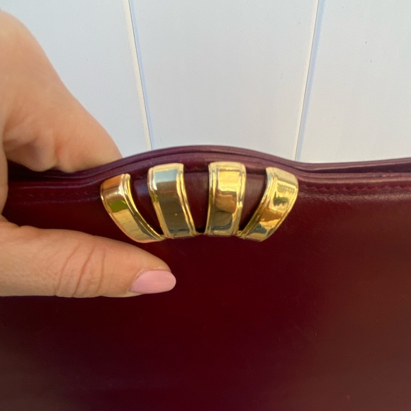 Salvatore Ferragamo Burgundy Leather Crossbody with Gold Chain - Picture 9 of 9